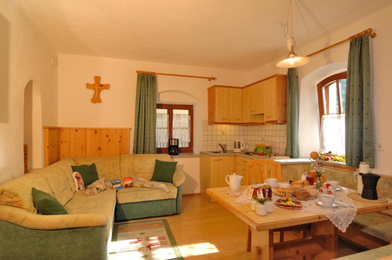 Gosthof Kastelruth Apartment Luaran gambar