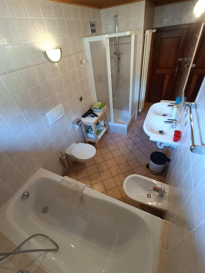 Gosthof Kastelruth Apartment Luaran gambar